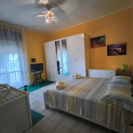 Onda Blu 3* Sant Isidoro (Apulia)