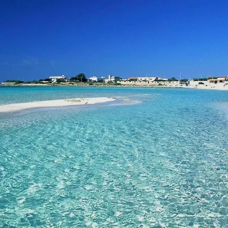 Alojamento de Acomodação e Pequeno-almoço Onda Blu Sant Isidoro (Apulia)