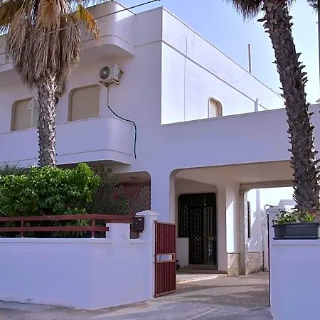 Onda Blu Sant Isidoro (Apulia)